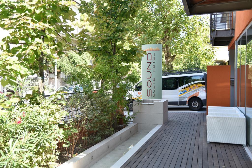 Sound Suite Hotel Riccione Exteriör bild