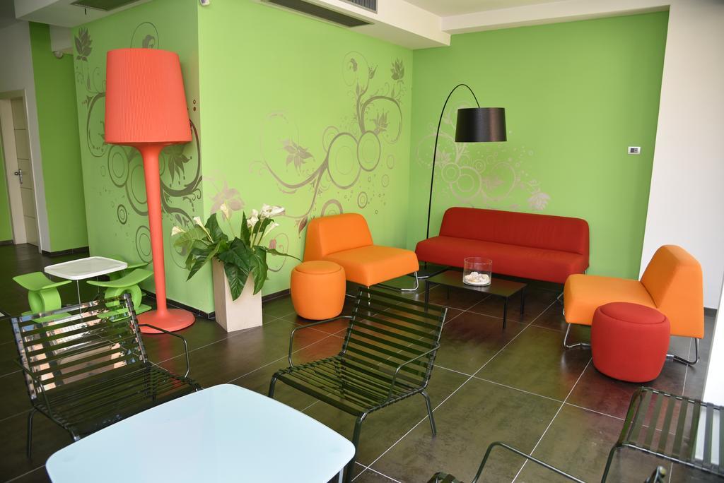 Sound Suite Hotel Riccione Exteriör bild