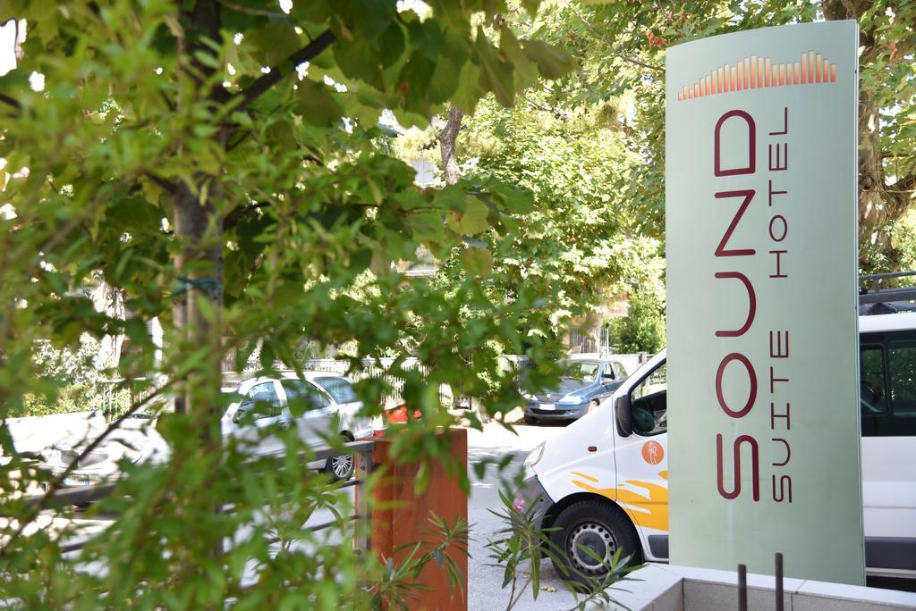 Sound Suite Hotel Riccione Exteriör bild